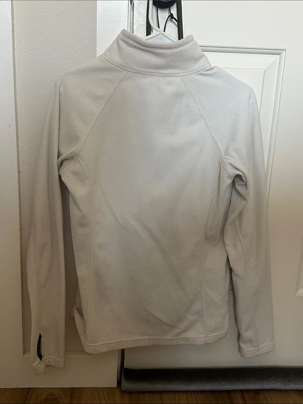 The North Face Women's Cream Half-Zip Fleece Pullover